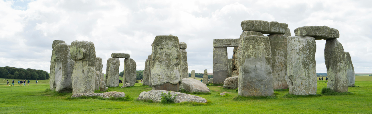 Windsor, Stonehenge, Bath & Oxford 2 Day Tour